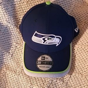 NEW ERA 39 THIRTY SEATTLE SEAHAWKS hat.  Sz M/L
